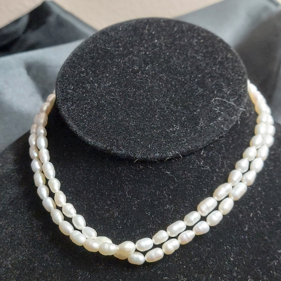 Vintage Seed Pearl necklace 12" w/ Silver Clasp. - Picture 6 of 9